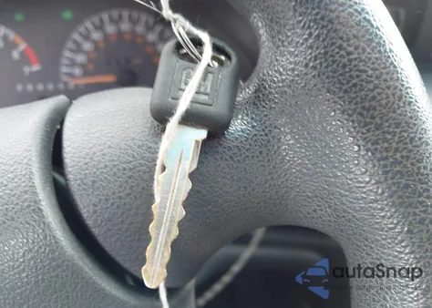 2003 Pontiac Grand Prix Gt z USA, uszkodzony, nr VIN 1G2WP52K43F157473